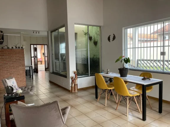 Imagem Casa para Venda em Peruíbe, Balneario Stella Maris, 4 dormitórios, 2 suítes, 3 banheiros, 4 vagas