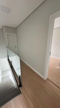 Imagem Geminado com 3 suítes e 2 vagas de garagem - Saguaçu | Joinville/SC