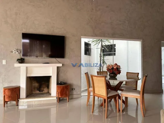 Imagem Casa com 6 dormitórios à venda, 240 m² por R$ 2.690.000,00 - Acapulco - Guarujá/SP