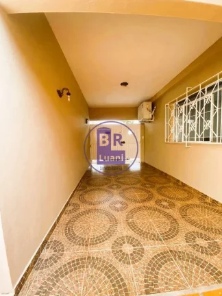 Imagem Casa com Fundos para Locação Comercial ou Residencial.