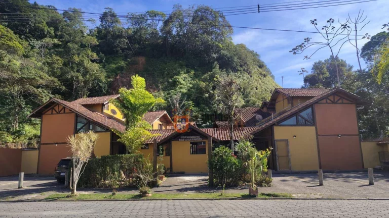 Imagem Sobrado com 2 dormitórios à venda, 71 m² por R$ 450.000,00 - Martim de Sá - Caraguatatuba/SP