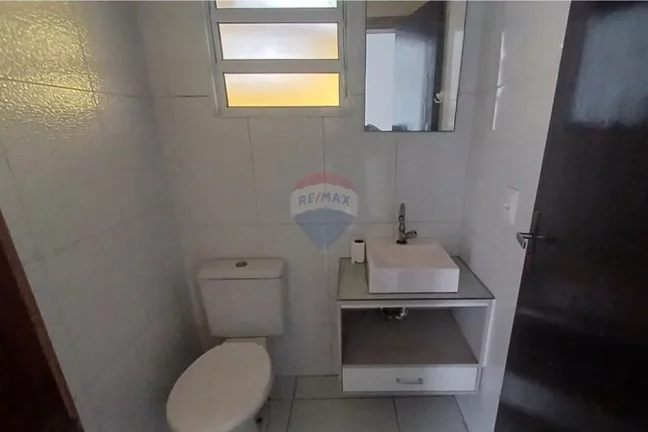 Imagem Casa em condomínio fechado,três dormitórios.