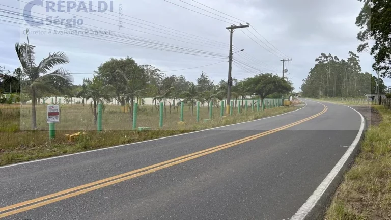 Imagem Oportunidade única: Sítio à venda em Balneário Rincão-SC, com 34.485,02 m² de área!
