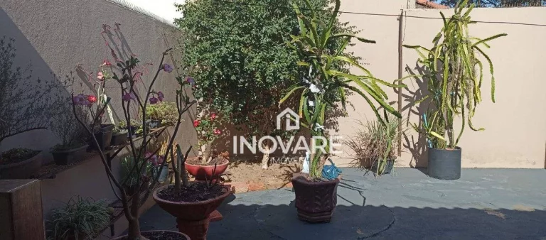 Imagem Casa com 2 dormitórios à venda, 132 m² por R$ 330.000,00 - Setor São João - Itumbiara/GO