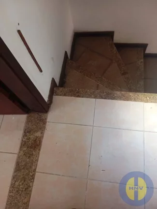 Imagem VENDO DUPLEX DE 2 QUARTOS EM CONDOMINO FECHADO