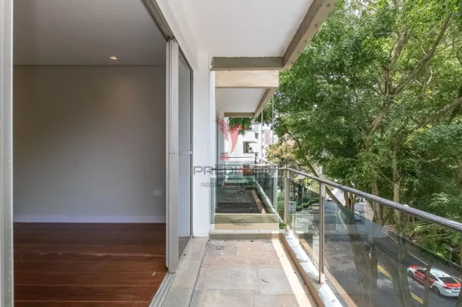Imagem Vende-se no Morumbi, apartamento com 3 Quartos e 2 Vagas de Garagem