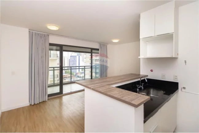 Imagem OPORTUNIDADE - Apartamento com 41m², varanda e vaga, ao lado da estação Vila Madalena