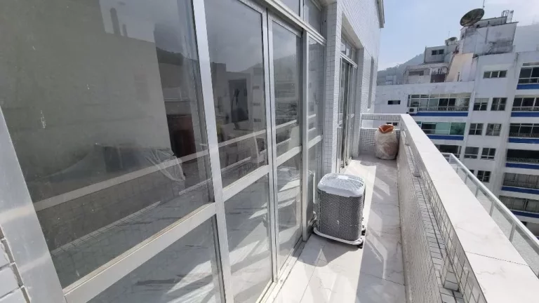 Imagem Apartamento com 3 dormitórios à venda, 130 m² - Pitangueiras - Guarujá/SP