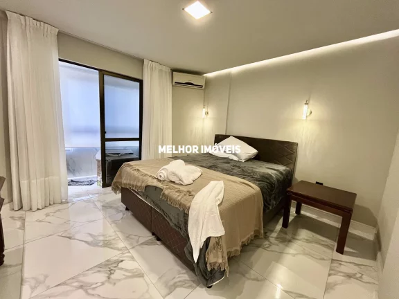 Imagem Apartamento Mobiliado com 03 dormitórios à venda, 120 m² - Meia Praia - Itapema