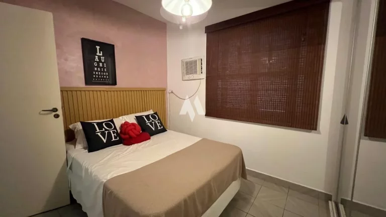 Imagem Casa sobresposta baixa com 03 dormitórios á venda em Santos