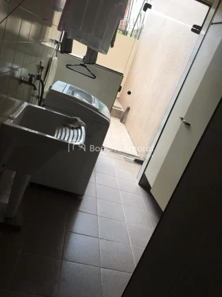 Imagem Este espaçoso apartamento conta com 165m² bem distribuídos com 3 dormitórios, sendo 1 suíte com...