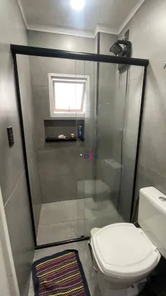 Imagem Lindo sobrado triplex com 2 suites, 4 banheiros, espaço goumert com churrasqueira, garagem box , piscina e salão de festas.