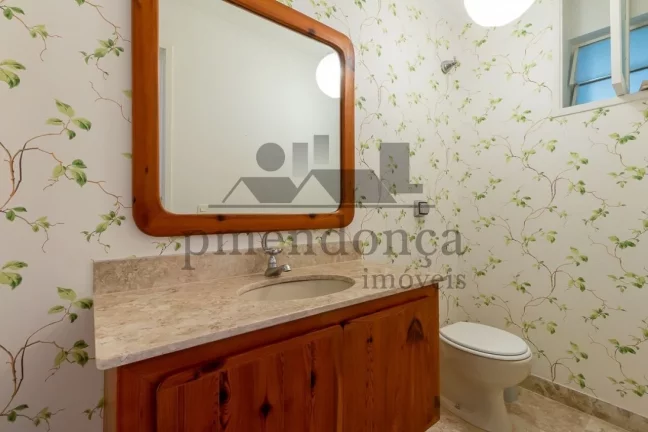 Imagem Apartamento reformado na Haddock Lobo, 3 quartos (1suíte) e 1 vaga.