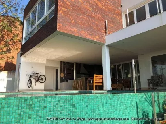 Imagem Fazendinha / R. Vital Brasil (fechada) - LOCAÇÃO 4 sts, moderna, linda!