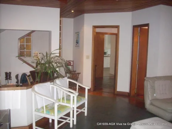 Imagem Casa com 3 dormitórios à venda, 310 m² por R$ 1.500.000,00 - Granja Viana - Carapicuíba/SP