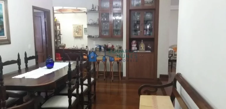 Imagem APARTAMENTO COM 193 M², 04 QUARTOS NO LOURDES.