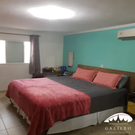 Imagem VENDE CASA SOBRADO 224M² JD. OLÍVIO MORO - VÁRZEA PAULISTA SP (DIVISA DE JUNDIAÍ E VARZEA PTA)