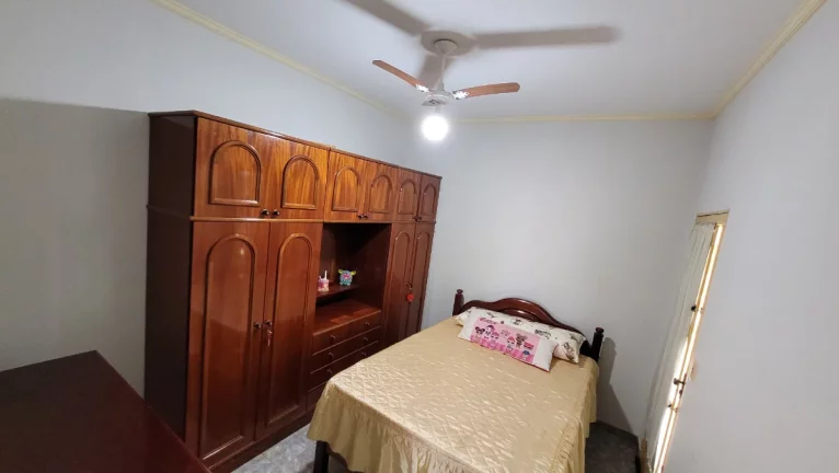 Imagem Casa de vila para venda em Jardim Paineiras com 3 quartos, sendo 1 suíte, 283m2