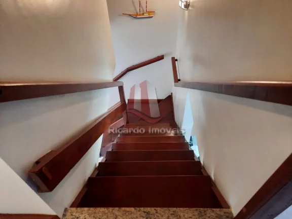 Imagem Casa Duplex Padrão Diferenciado à Venda