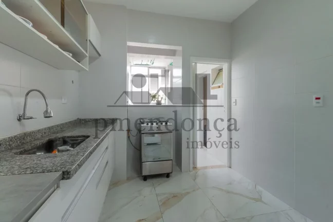 Imagem Apartamento reformado na Rebouças, excelente para morar ou investir!