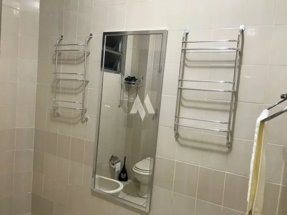 Imagem Apartamento 3 quartos mobiliado a 1 quadra da praia no coração do Gonzaga!