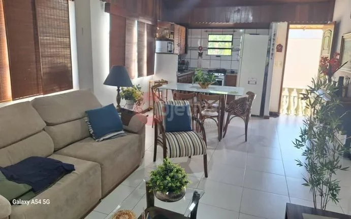 Imagem Casa tipo sobrado 2 quartos com 2 suítes à venda - Palmeiras - Cabo Frio