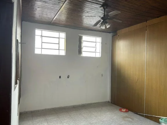 Imagem Galpão Comercial na Vila Antonieta - São Paulo-SP 380m² - 5 Banheiros Venda ou Locação