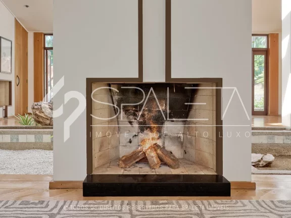 Imagem Lindíssima residência com lazer completo à venda no Residencial Chácara Flora