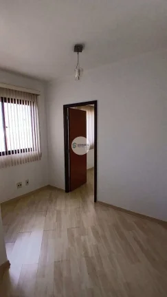 Imagem Conjunto Comercial, 76,11m2, à venda em Curitiba, Centro