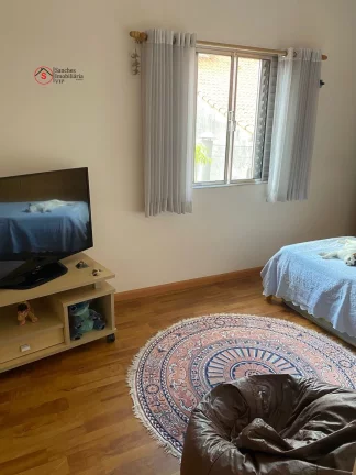 Imagem CASA TÉRREA NA FRENTE E SOBRADO NOS FUNDOS, PARA ALUGUEL NA VILA PRUDENTE. SÃO 2 CASAS NO QUINTAL, 2 VAGAS COBERTAS. VALOR E LOCALIZAÇÃO EXCELENTES.