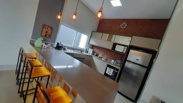 Imagem Casa alto padrão no condomínio Vila Real