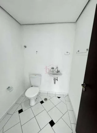 Imagem Sala comercial para alugar na Rua Manuel Borba 163 Santo Amaro - SP