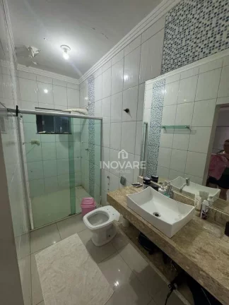 Imagem Casa com 3 dormitórios à venda por R$ 800.000,00 - Alto do Trindade - Itumbiara/GO
