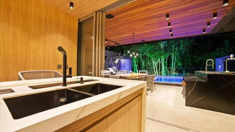 Imagem Belíssima casa à venda com 5 Dormitórios 5 Suítes 384 m² de área útil - Riviera de São Lourenço - Bertioga SP