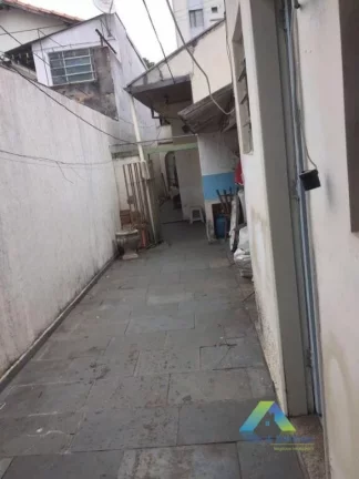 Imagem Ótima casa em bairro privilegiado a 5 minutos da estação do metro Sacomã e a 10 minutos da estação de metro Ipiranga.