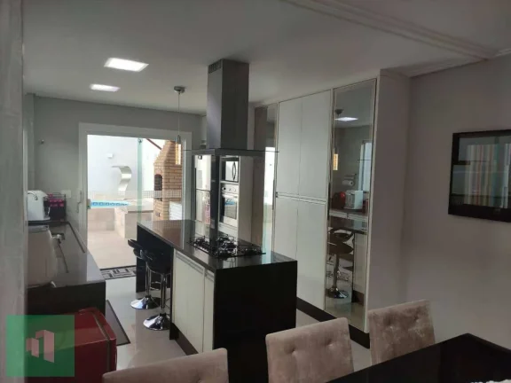 Imagem Sobrado à venda, com 3 quartos, 200m2