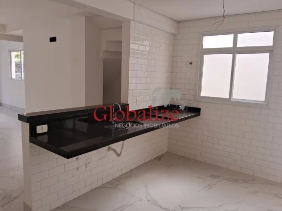 Imagem Casa Sobreposta Alta em Santos no bairro do Embaré próximo a Aparecida com piscina por R$ 1.450.000,00.