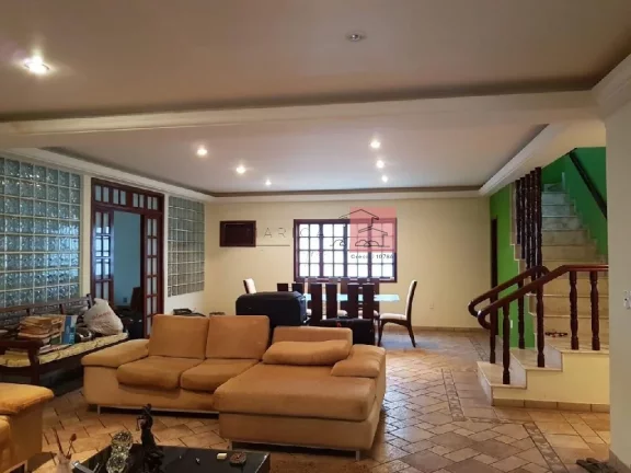 Imagem Casa para Venda em Maricá/RJ - 3 Dorm. 700 m2 Área Útil