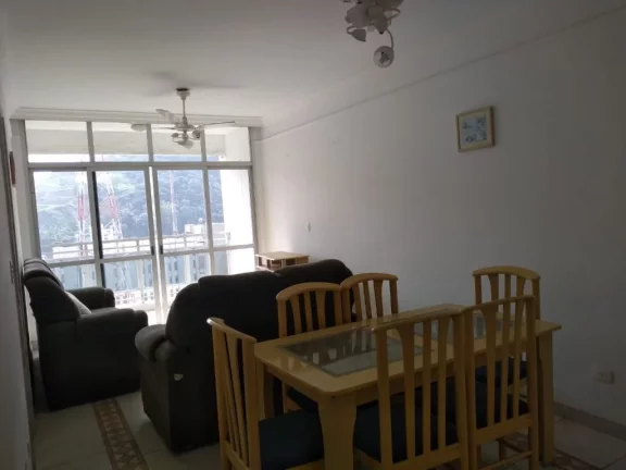 Imagem PITANGUEIRAS – UMA QUADRA DA PRAIA, LOCALIZAÇÃO PRIVILEGIADA, AMPLO APARTAMENTO ,95 M² ÚTEIS, GARAGEM NO PRÉDIO.