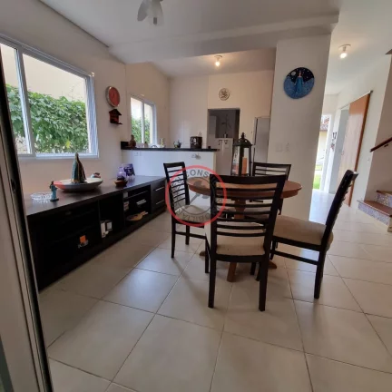 Imagem ESCRITURA DEFINITIVA,CASA COM 4 QUARTOS SENDO 3 SUITES, LAVANDERIA E AREA GOURMET EM CONDOMINIO