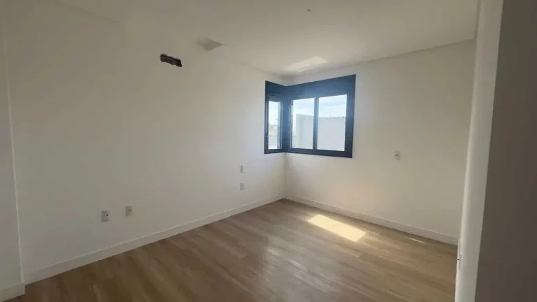 Imagem Casa com 3 suítes e 1 vaga garagem - Campeche | Florianópolis/SC