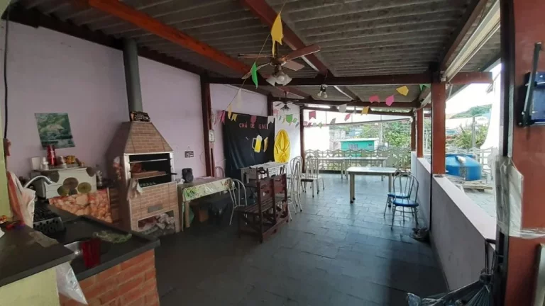 Imagem Casa com 3 dormitórios à venda, 219 m² por R$ 620.000,00 - Vila Romana - Poá/SP
