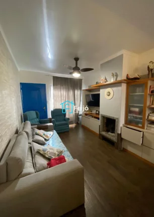 Imagem Casa 5 dormitórios com 2 suítes, com piscina, churrasqueira no bairro Partenon/Jardim Botânico