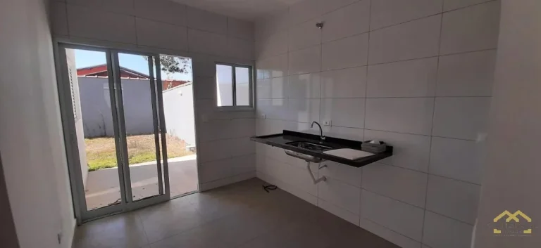 Imagem Casa 82m² 02 Quartos (Suite com Closet) à venda no bairro Caioçara - Jarinu/SP