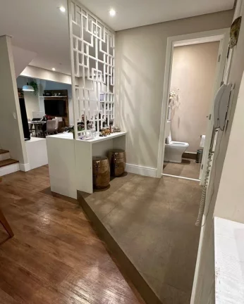 Imagem Sobrado em condomínio 3dorms(1suíte)área gourmet- Parque dos Príncipes!!