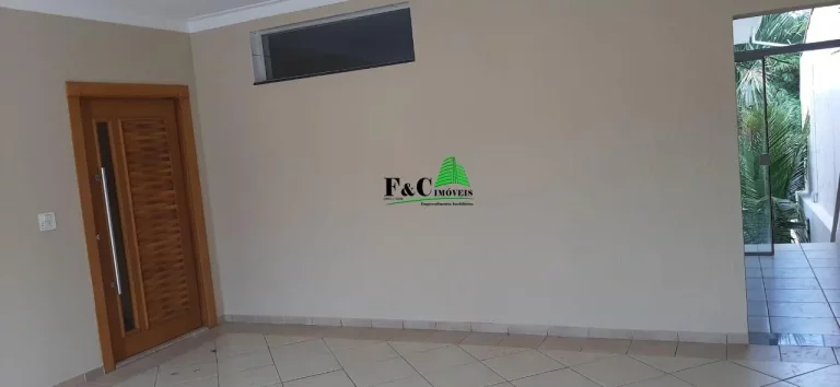 Imagem Casa para Venda em Limeira, Vila Queiroz, 4 dormitórios, 1 suíte, 4 banheiros, 4 vagas