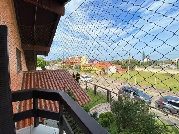 Imagem Sobrado no Centro de Xangri-la com 05 dormitórios com piscina