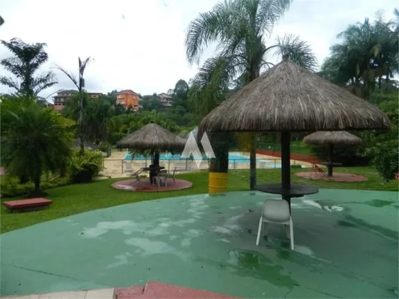 Imagem Casa / Resort com 3 dormitórios e 1 suíte em Condomínio - São Paulo