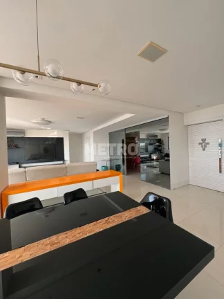 Imagem Aparteamento com sala ampla, 4 quartos, sendo 02 suítes, 02 varandas.