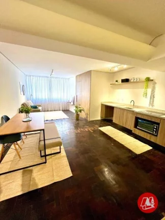 Imagem Loftna rua dos Andradas com 47 m², reformado e mobiliado.